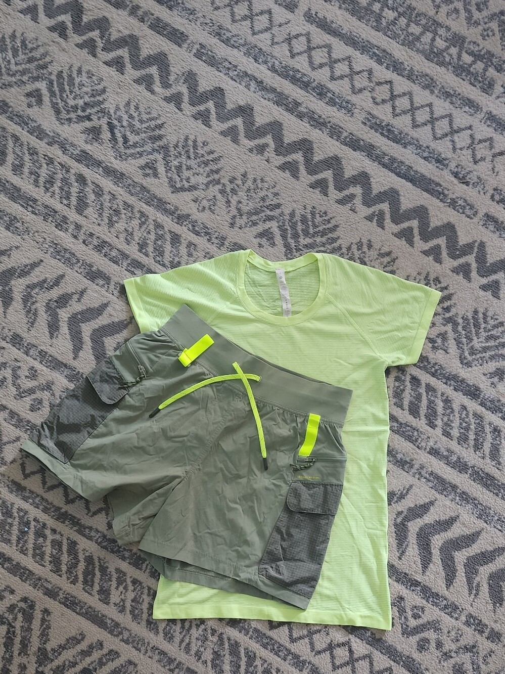 lululemon athletica Neon Lime Swiftly Tee with Olive Cargo Shorts Bundle